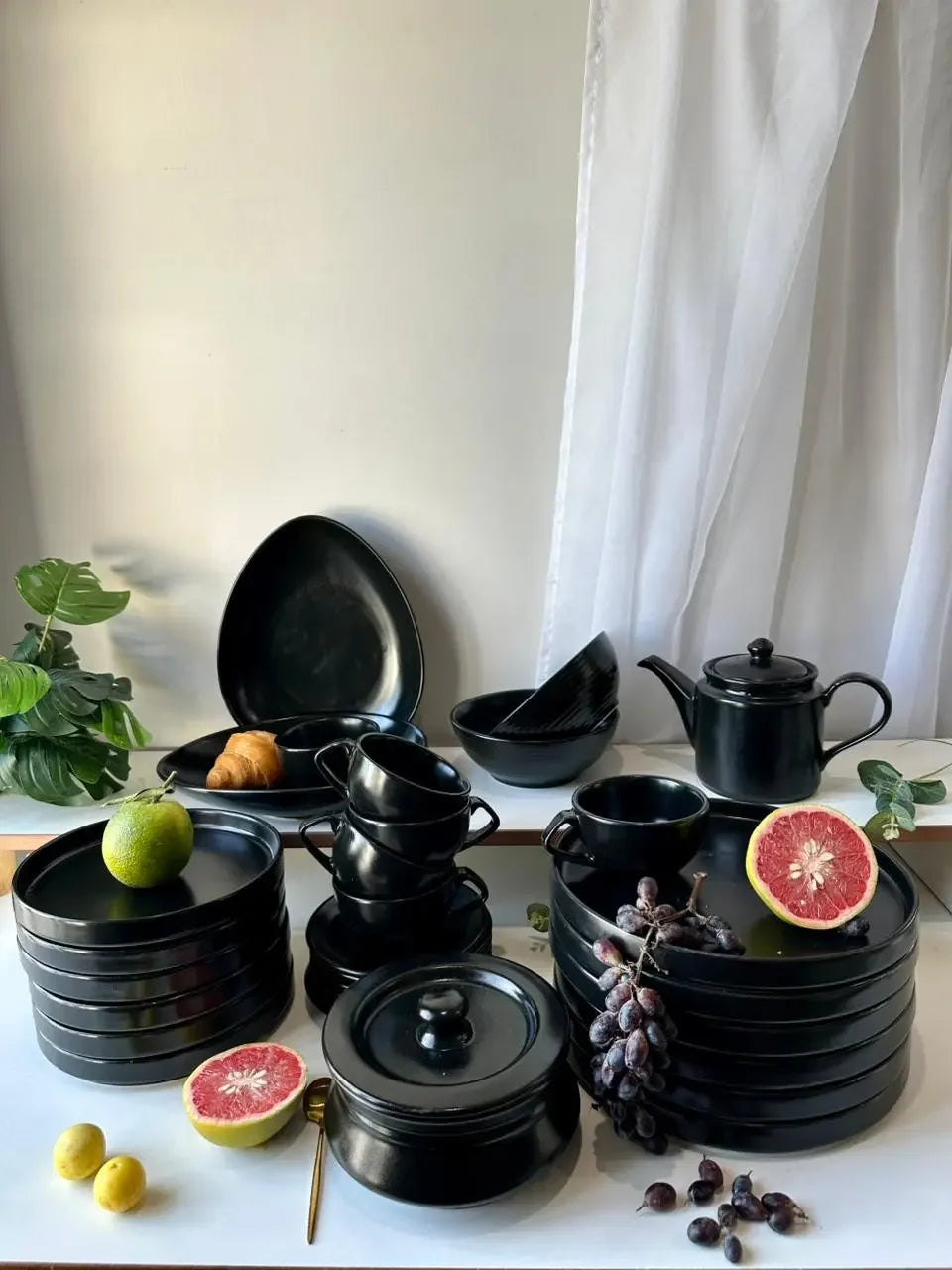 Black Royal Dinner Set - 30 pcs