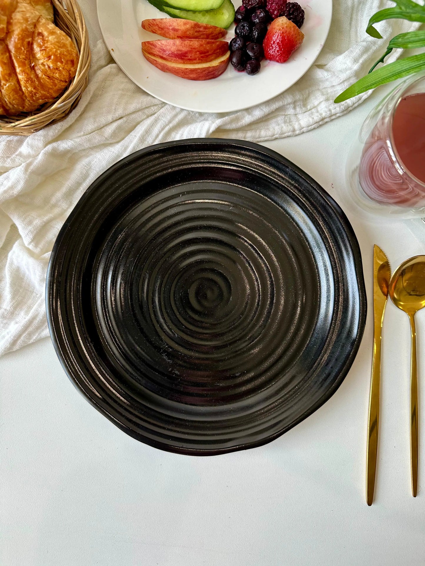 3D Black Spiral Plate - Set of 2 - The Home Palette -  - Plate