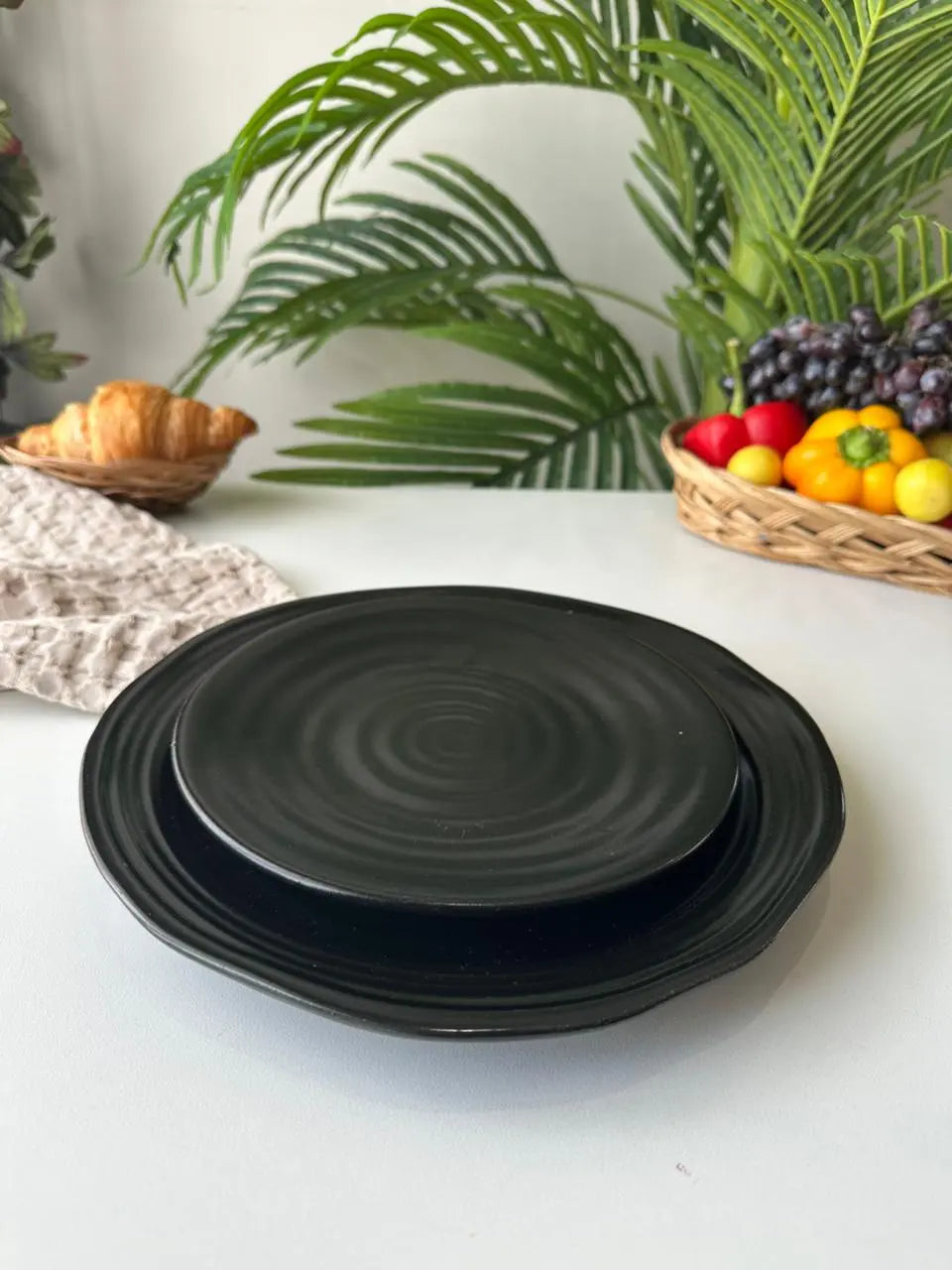 3D Black Spiral Plate - Set of 2 - The Home Palette - 1799.0 - Plate