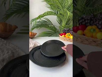 3D Black Spiral Plate - Set of 2